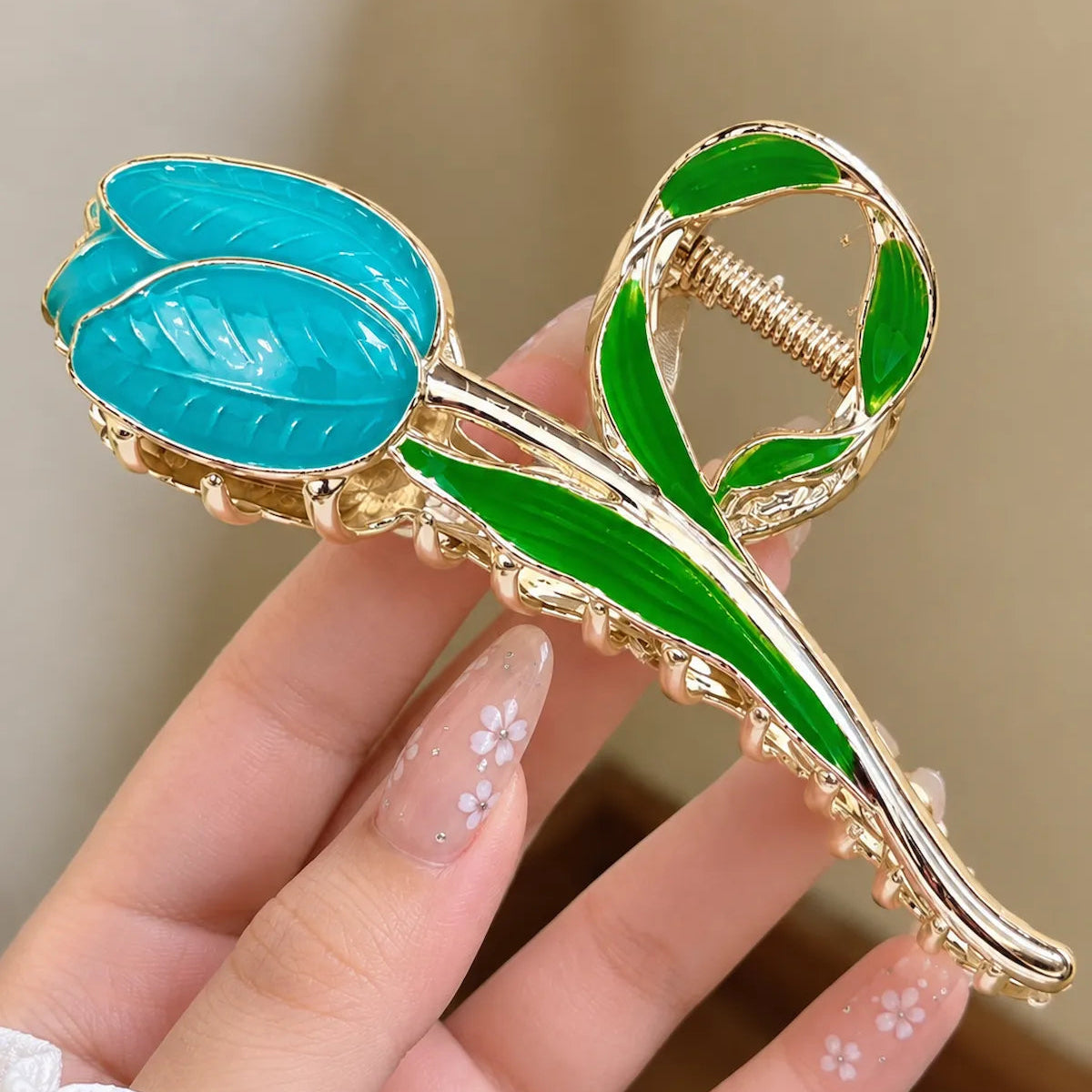 Single Tulip Metal Claw