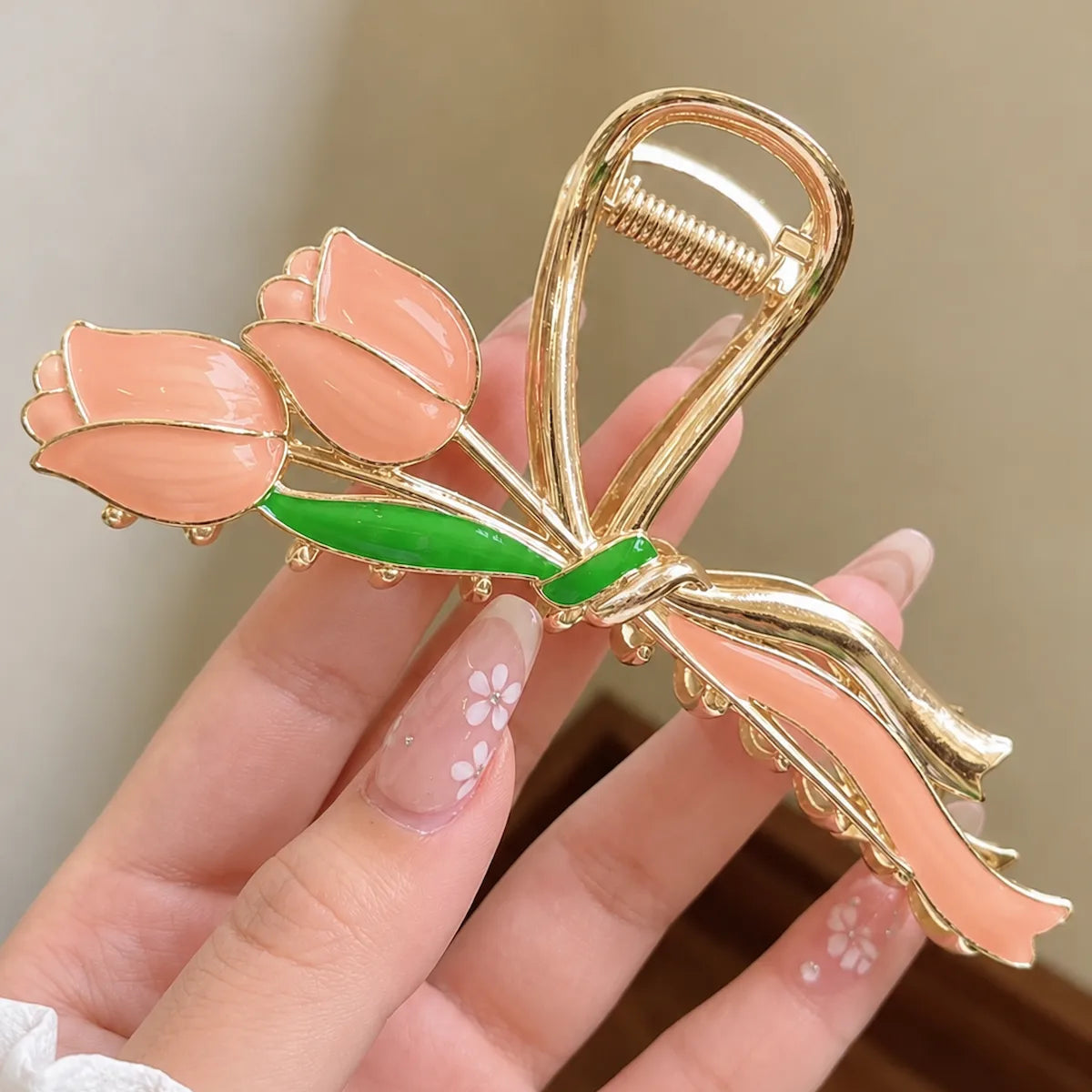 Tulip Metal Claws