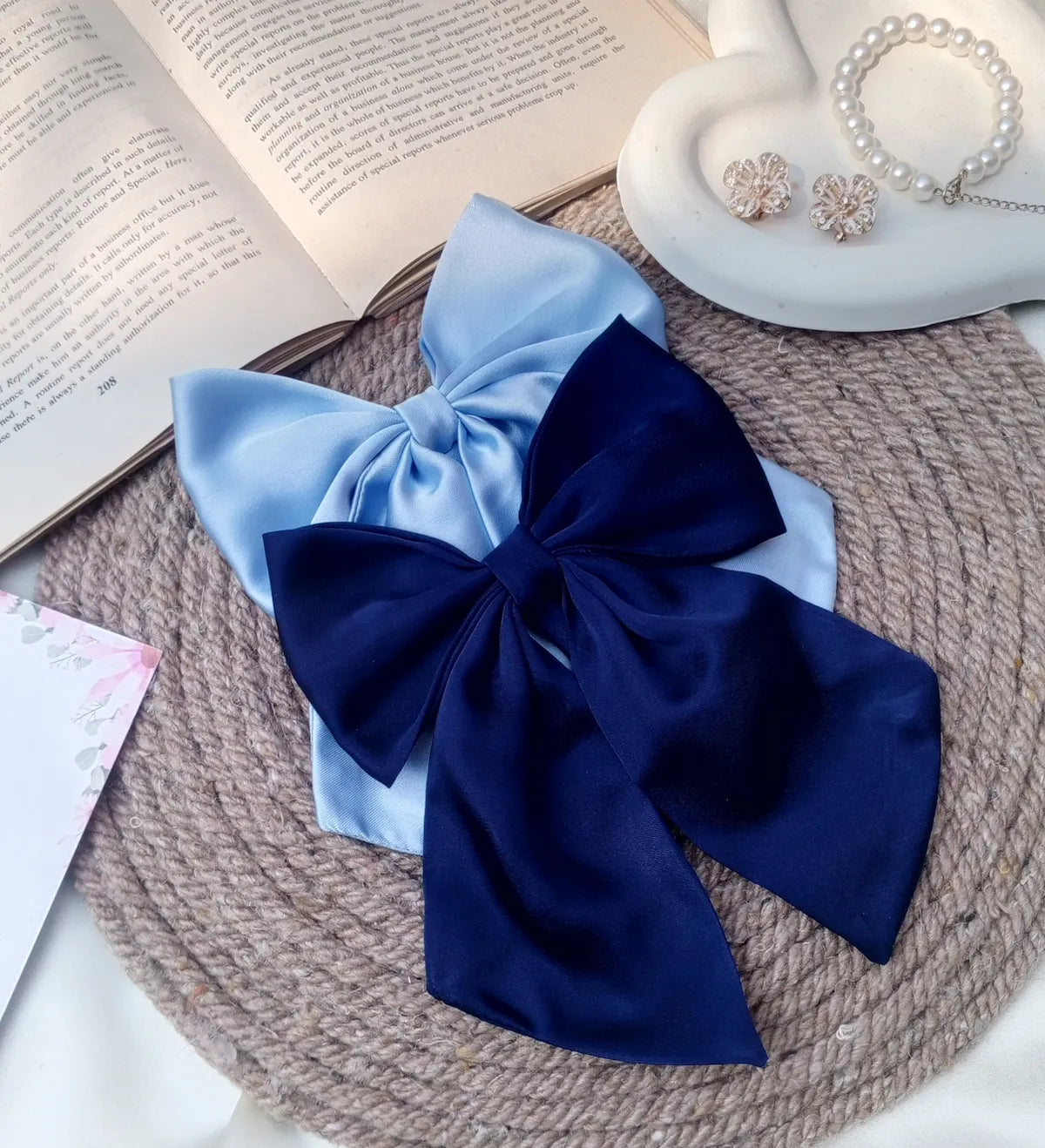 Short Silk Bows