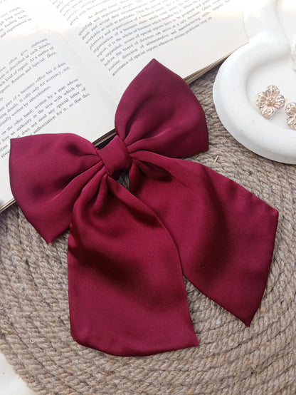 Short Silk Bows