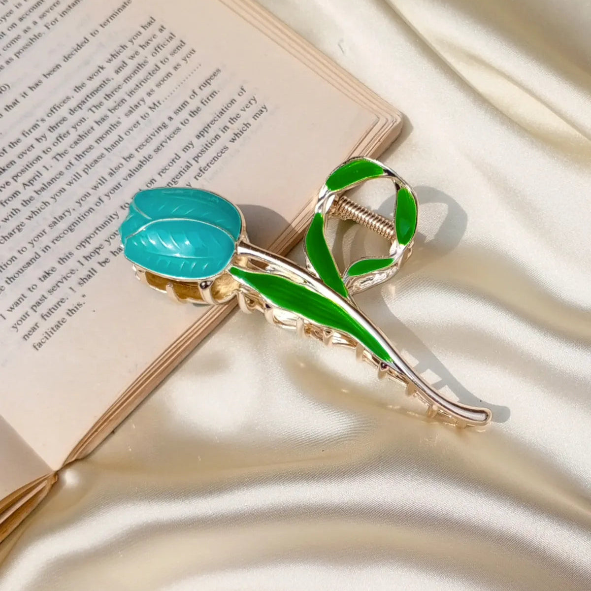Single Tulip Metal Claw