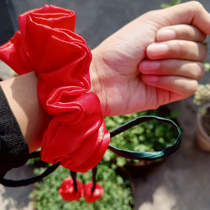 Tulip Silk Scrunchie