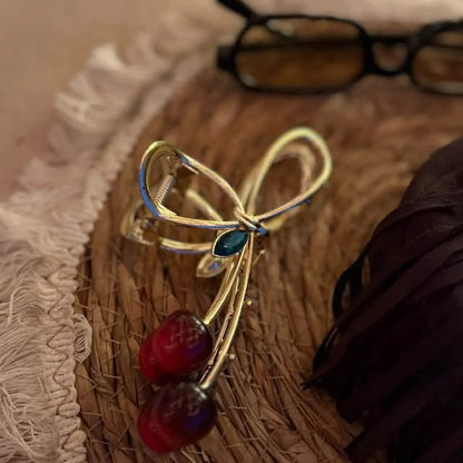 Cherry Metal Claw