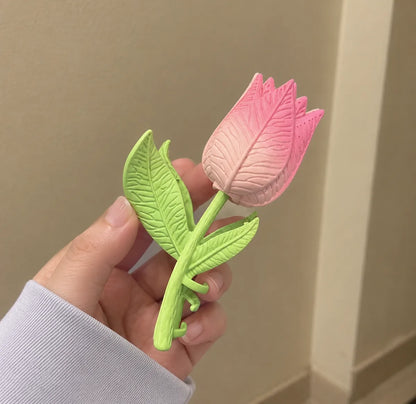 Metal Matte Rosy Tulip Claw